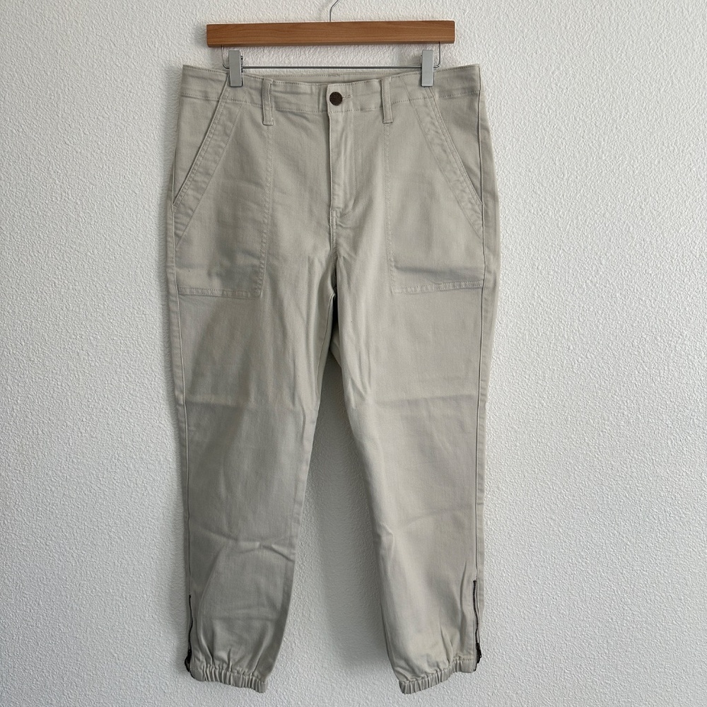 CAbi Compass pant, Style 6264, Oyster, Spring 23, Size 12 - Picture 5 of 15